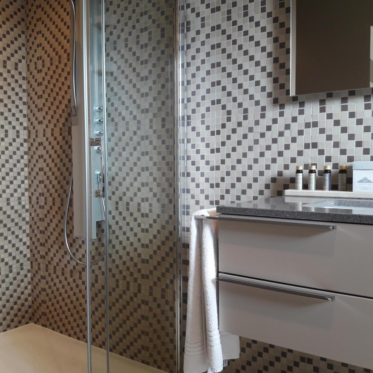 פופרינגה Hotel Recour מראה חיצוני תמונה