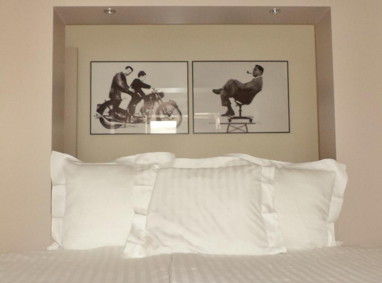 פופרינגה Hotel Recour מראה חיצוני תמונה