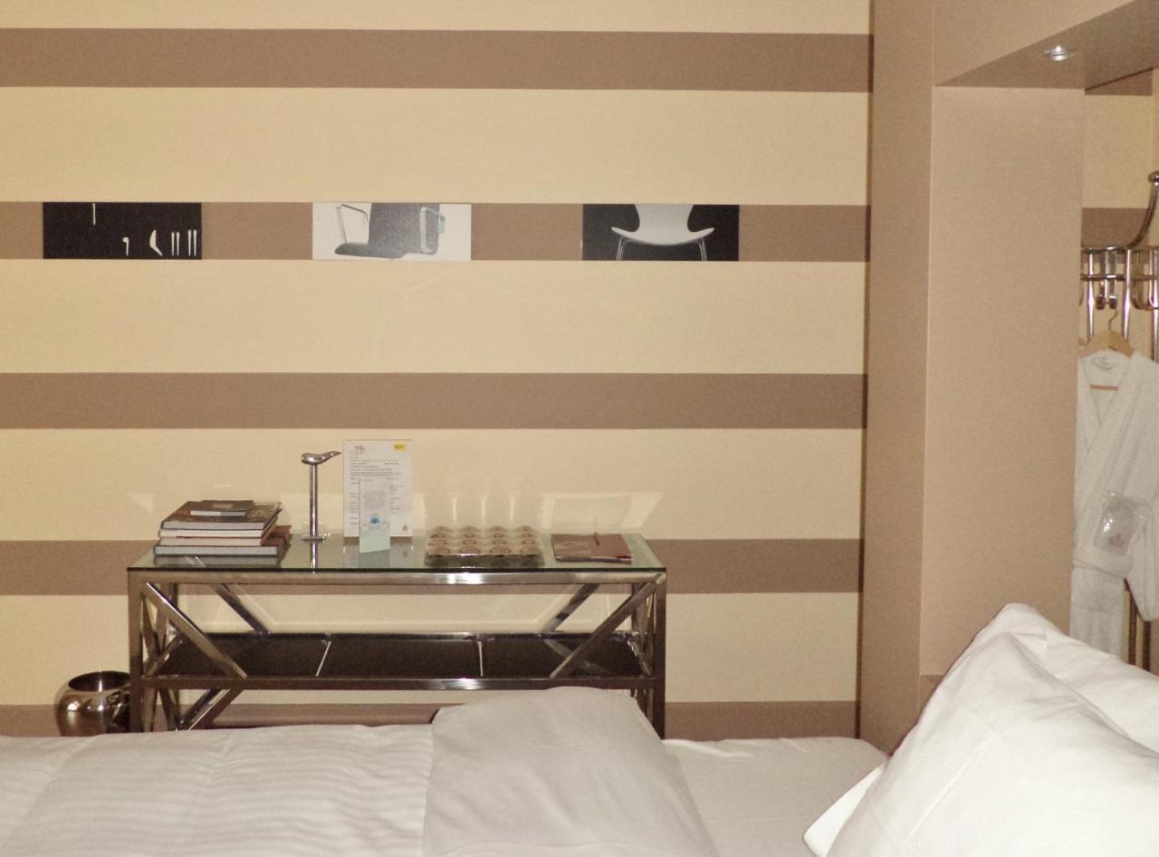 פופרינגה Hotel Recour מראה חיצוני תמונה